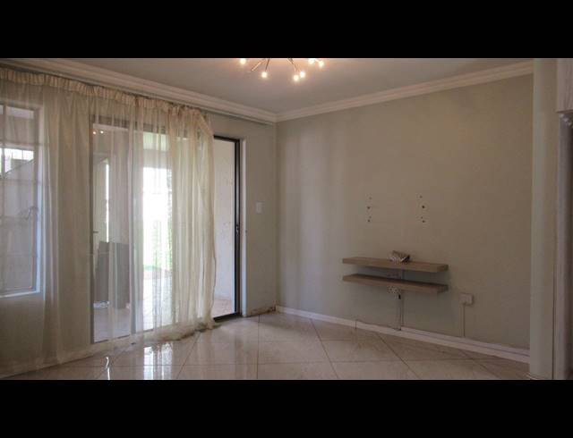 2 BEDROOM TOWNHOUSE FOR SALE IN ELANDSPARK